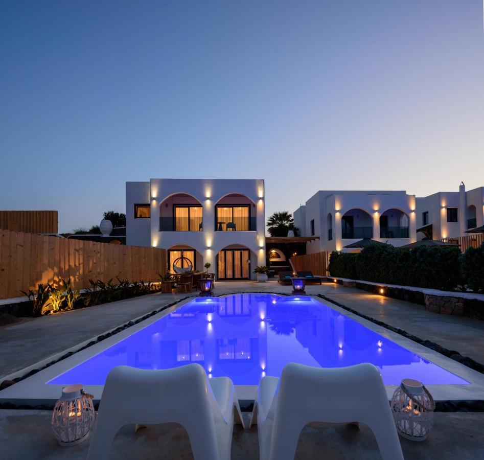 Amor Hideaway Villas Тира Экстерьер фото